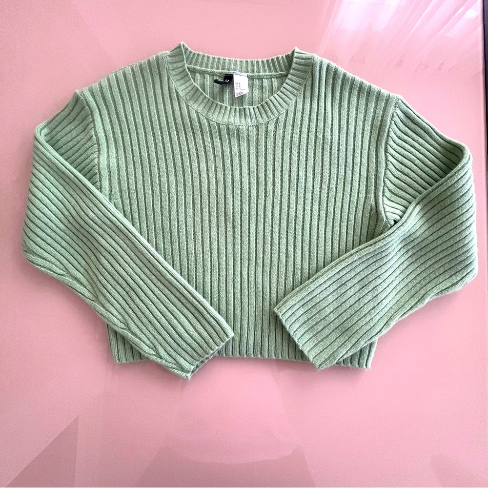 H&M Divided Knit Wide Sleeve Sweater size Tedium